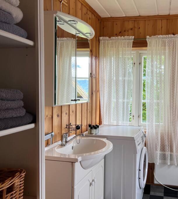 « Sofly Cottage », Le Charme Pur Noresund ภายนอก รูปภาพ
